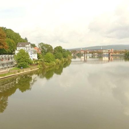 Weserwohnung - Bootshaus Urlaub Am Wasser 哈默尔恩 外观 照片