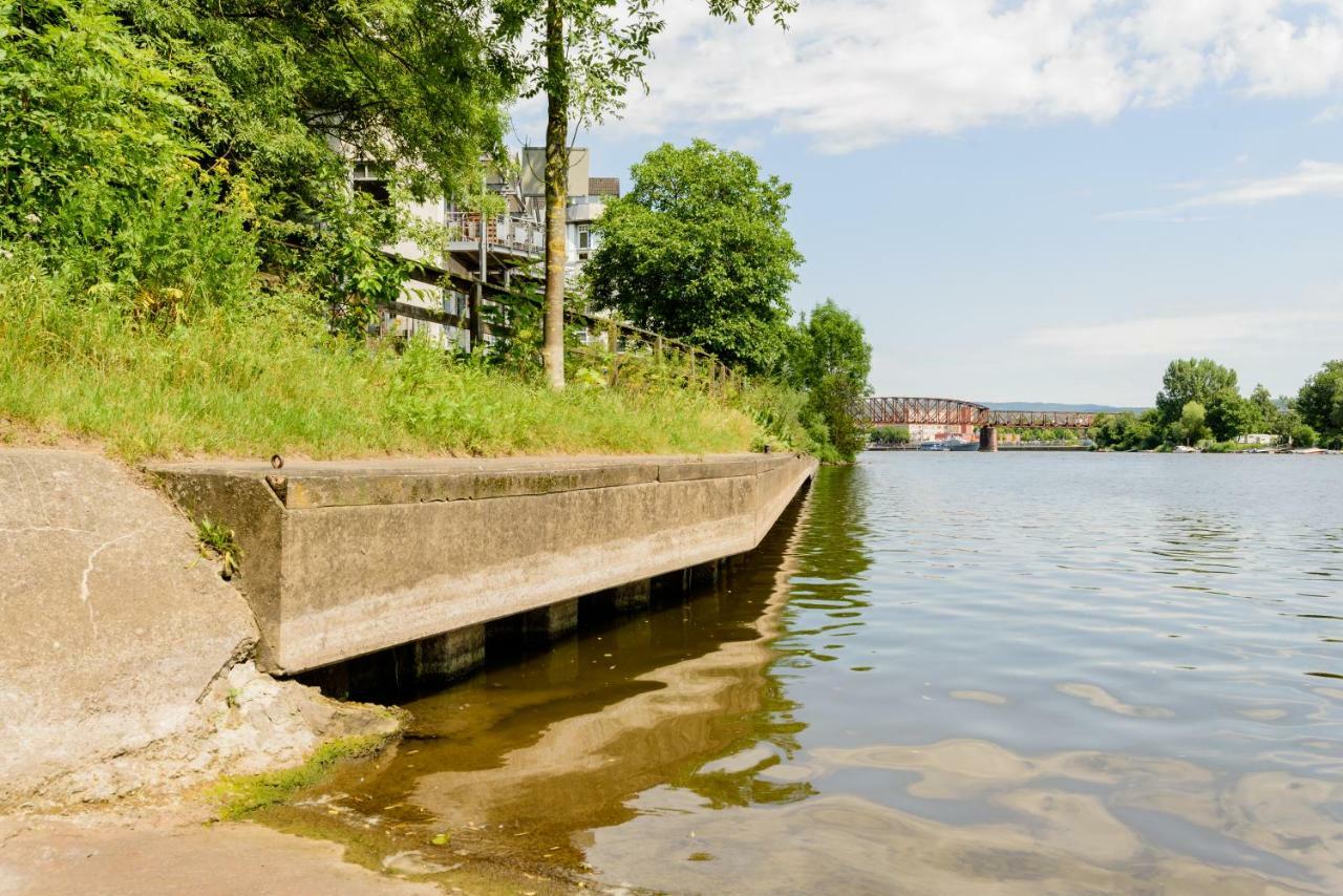 Weserwohnung - Bootshaus Urlaub Am Wasser 哈默尔恩 外观 照片