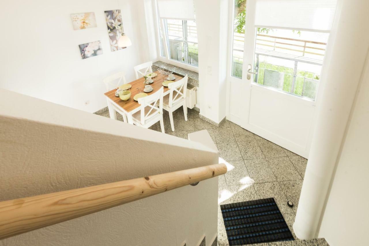 Weserwohnung - Bootshaus Urlaub Am Wasser 哈默尔恩 外观 照片