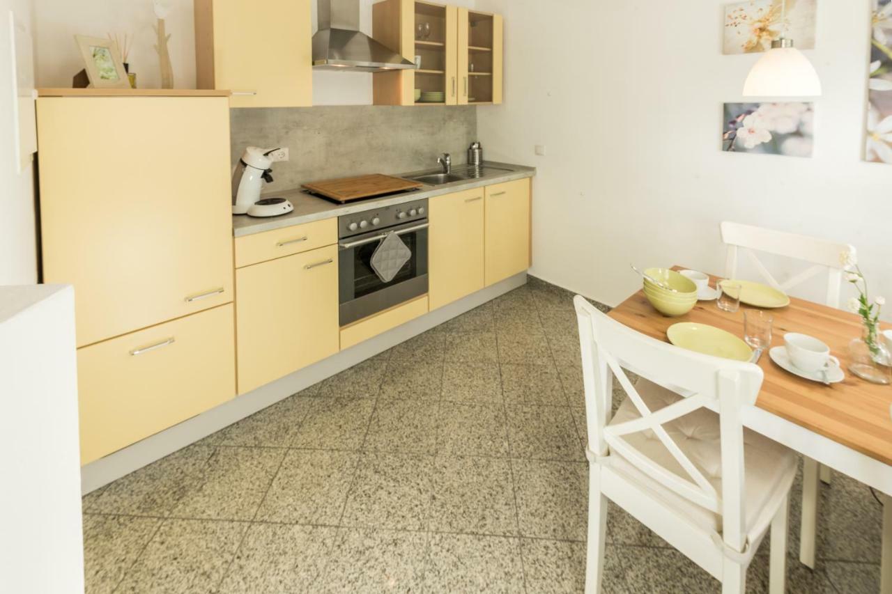 Weserwohnung - Bootshaus Urlaub Am Wasser 哈默尔恩 外观 照片